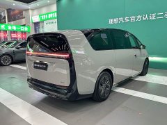 Li Auto Li Xiang MEGA Ultra - ფოტო 16