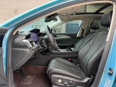 Hongqi H5 2024 2.0T automatic smart connected flag version - ფოტო 4