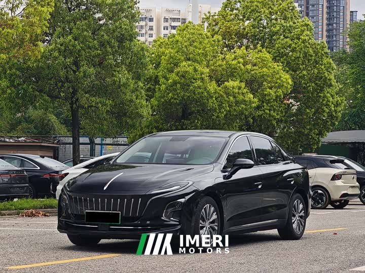 Hongqi E-QM5 431km Charging Enjoyment Edition