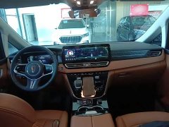 Hongqi HQ9 PHEV 2024 2.0T four-wheel drive business version - ფოტო 10