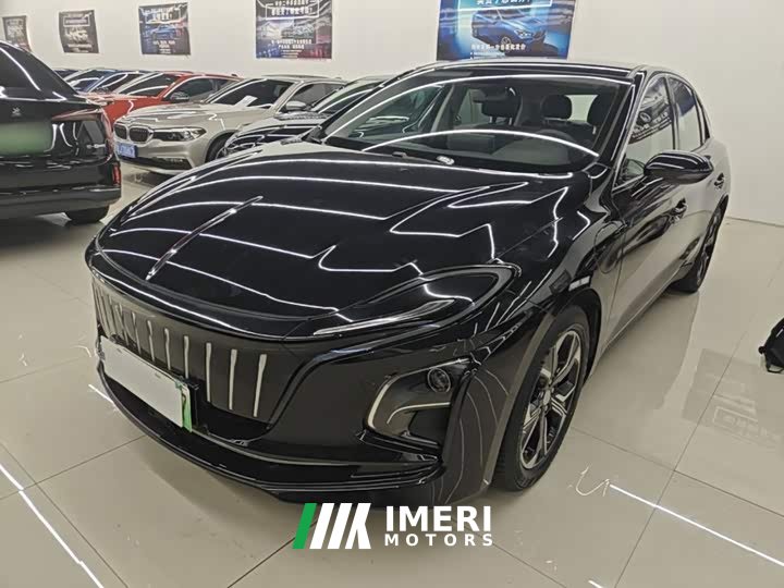 Hongqi E-QM5 2023 facelift basic travel version