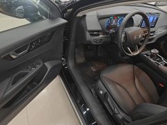 Hongqi E-QM5 2023 facelift basic travel version - ფოტო 16