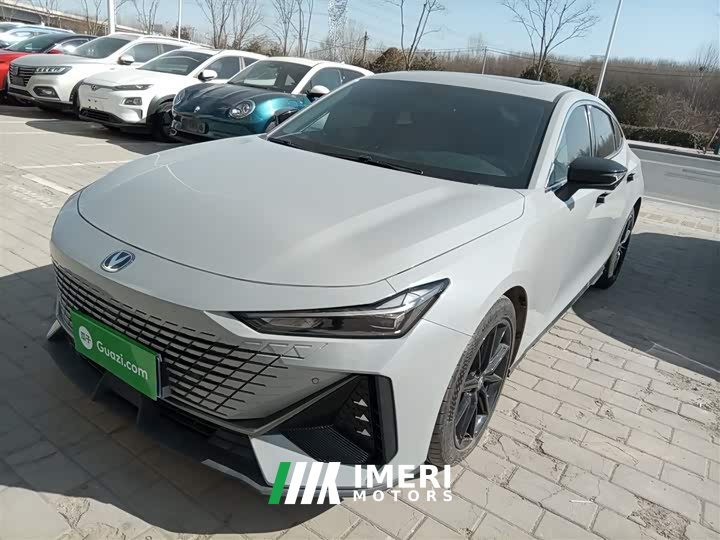 Changan UNI-V 2022 1.5T Excellent Type
