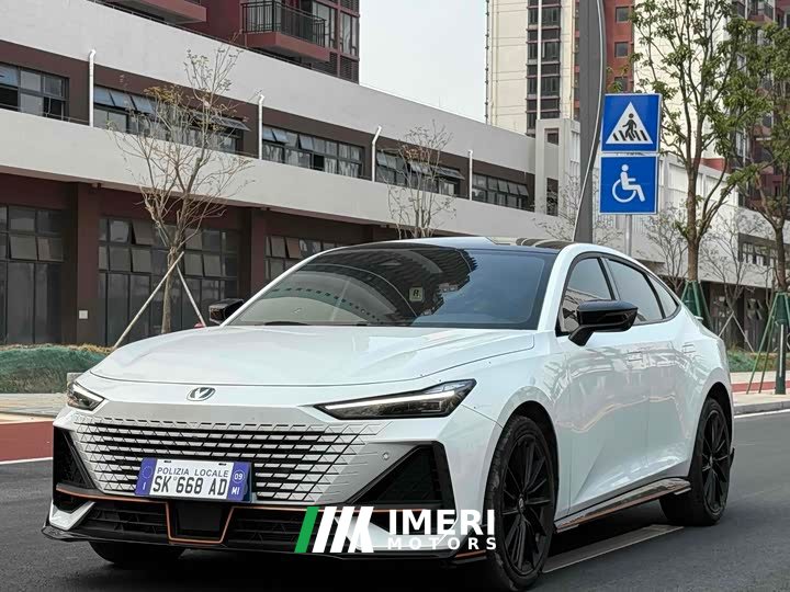 Changan UNI-V 1.5T premium