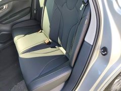 Hongqi E-QM5 2022 431km Charging Enjoyment Edition - ფოტო 17