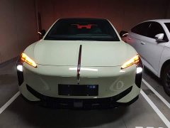 Hongqi EH7 2025 690 Smart Select Edition - ფოტო 3