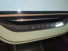 Hongqi EH7 2025 690 Smart Select Edition - ფოტო 13