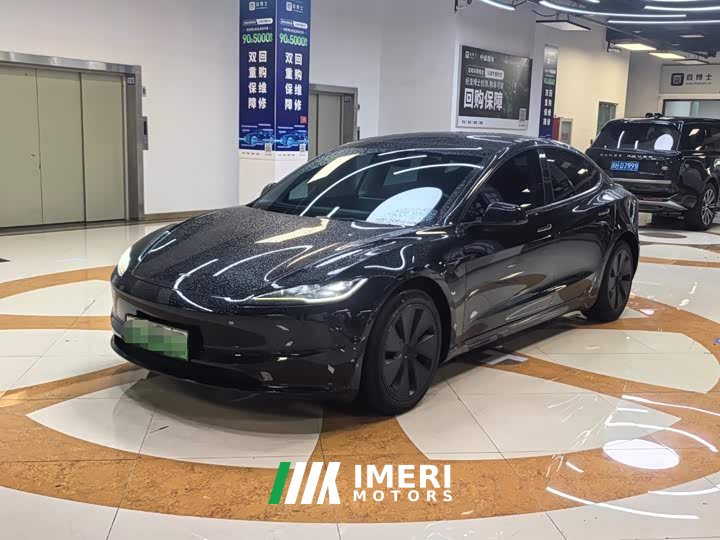 Tesla Model 3 Long Range All-Wheel Drive