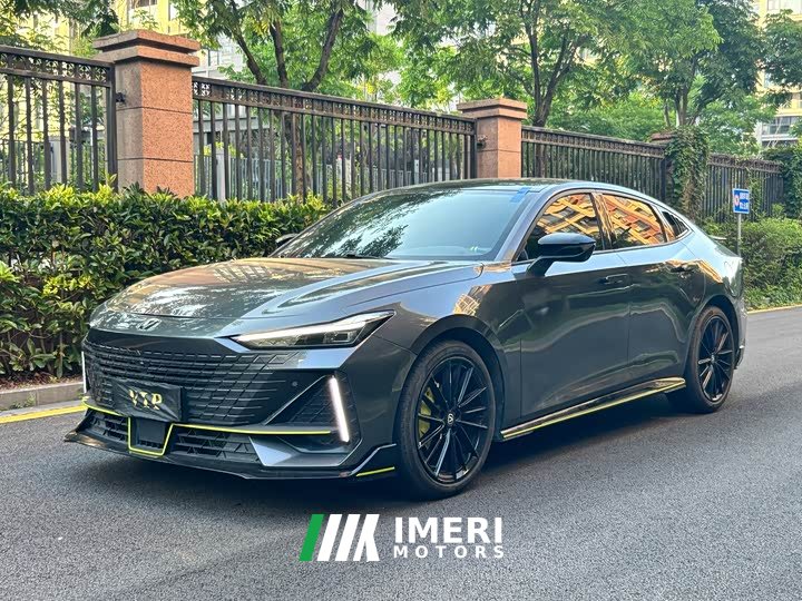 Changan UNI-V 2022 1.5T sports version