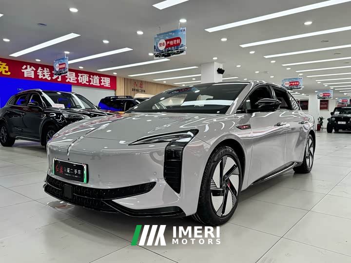 Hongqi EH7 640 four-wheel drive smart version