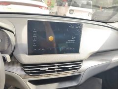 Hongqi E-QM5 2023 facelift basic travel version - ფოტო 13