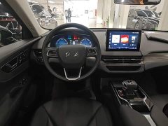 Hongqi E-QM5 2023 facelift basic travel version - ფოტო 11