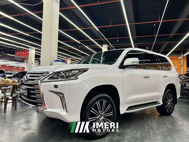 Lexus LX 570 PremiumLuxury Edition