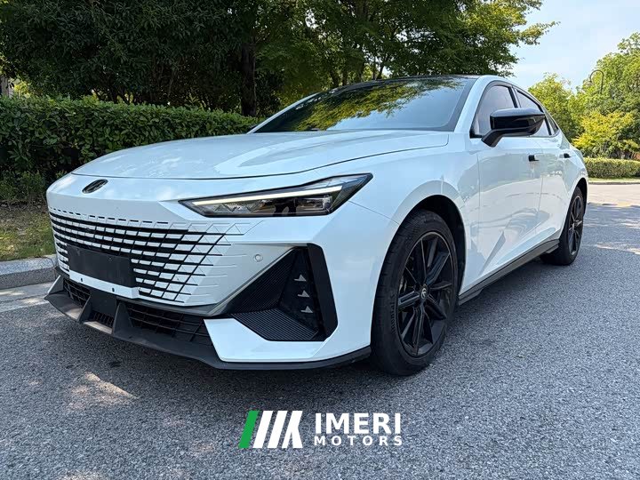 Changan UNI-V 2022 1.5T sports version
