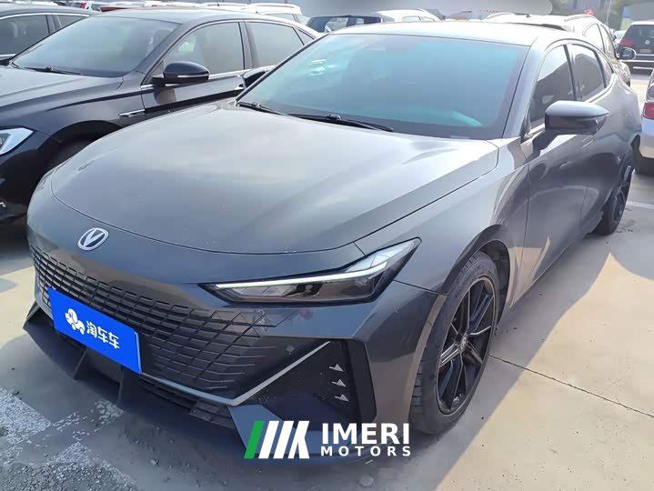 Changan UNI-V 2023 1.5T premium