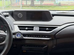 Lexus UX New Energy 2020 300e Pure Edition - ფოტო 12