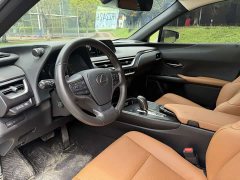 Lexus UX New Energy 2020 300e Pure Edition - ფოტო 14