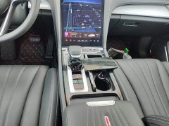 FAW Red Flag HS7 PHEV 2025 2.0T PHEV AWD 2 Million Units Anniversary Edition 6-Seater - ფოტო 14