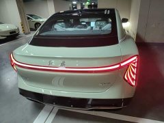 Hongqi EH7 2025 690 Smart Select Edition - ფოტო 4