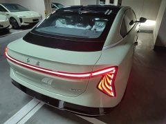 Hongqi EH7 2025 690 Smart Select Edition - ფოტო 5