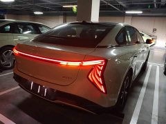Hongqi EH7 2025 600 Smart Select Edition - ფოტო 7