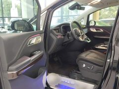 FAW Red Flag HQ9 PHEV 2024 2.0T AWD Luxury - ფოტო 16