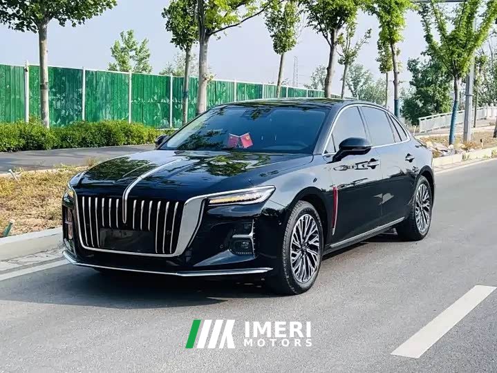 Hongqi H5 2.0T automatic smart connected flag version