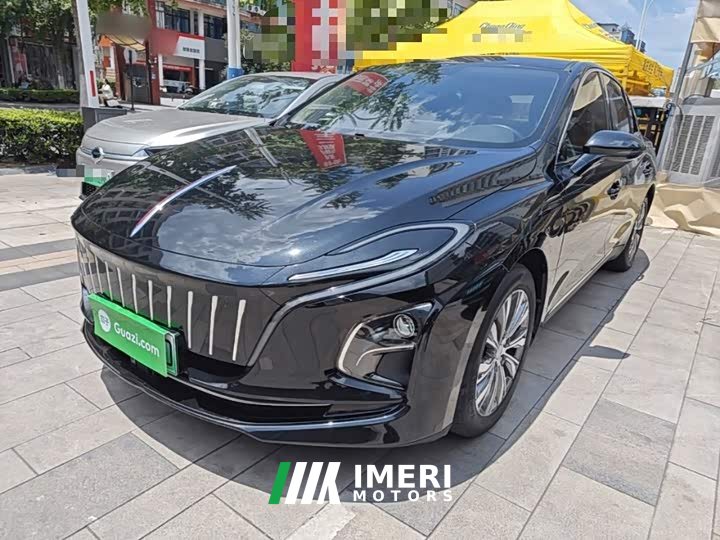 Hongqi E-QM5 431km Charging Enjoyment Edition
