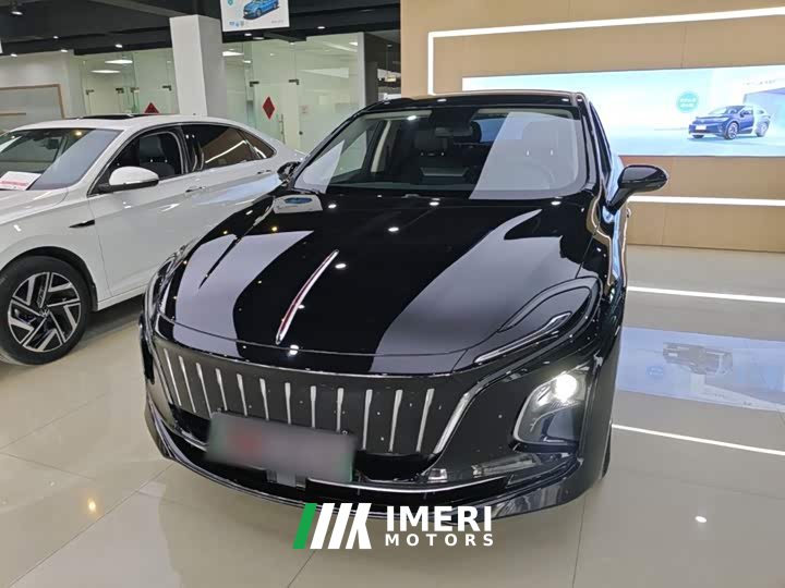 Hongqi E-QM5 facelift basic travel version