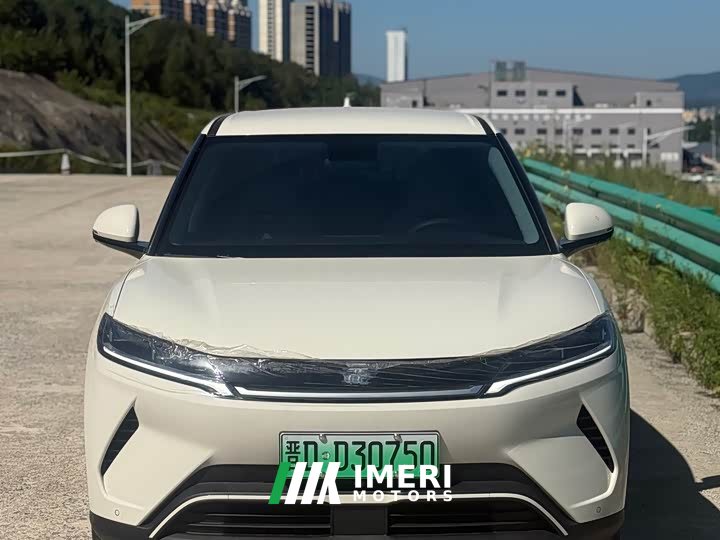 BYD Yuan UP 301KM pilot type