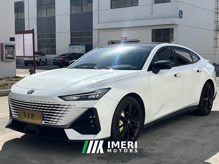 Changan UNI-V 1.5T premium