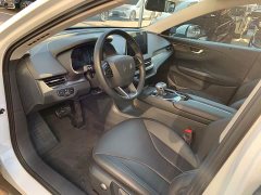 Hongqi E-QM5 2022 431km Charging Enjoyment Edition - ფოტო 8