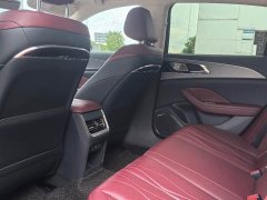 Hongqi H5 2023 2.0T automatic smart connected flag version - ფოტო 8