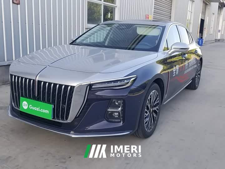 Hongqi H5 2.0T automatic smart connected flag version