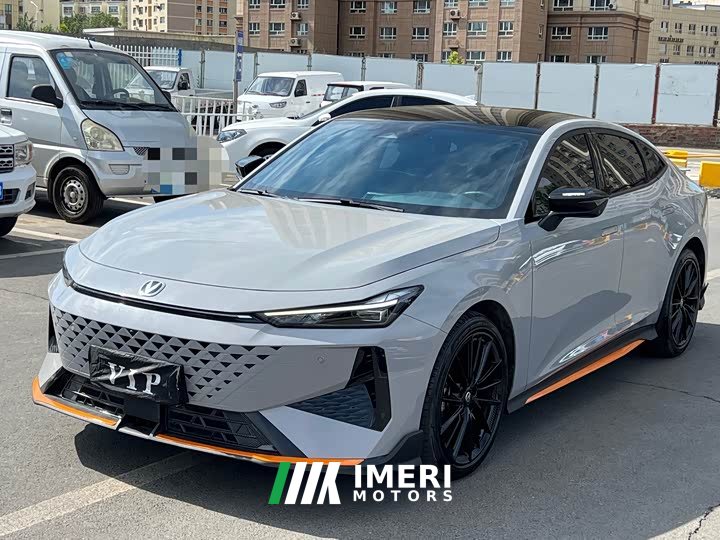 Changan UNI-V 1.5T noble sports