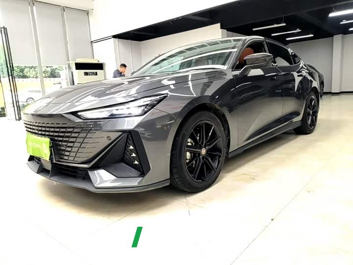 Changan UNI-V 1.5T premium