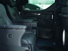 Lexus LM 2020 300h 7-Seater Elegant Edition - ფოტო 19
