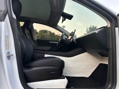Tesla Model Y long-range all-wheel drive version - ფოტო 10