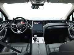 Hongqi HS7 PHEV 2.0T PHEV four-wheel drive Qichang version 7 seats - ფოტო 14