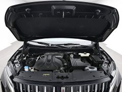 Hongqi HS7 PHEV 2.0T PHEV four-wheel drive Qichang version 7 seats - ფოტო 16