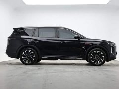Hongqi HS7 PHEV 2.0T PHEV four-wheel drive Qichang version 7 seats - ფოტო 5