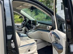 Mercedes-Benz V-Class 2022 V 260 L Long Wheelbase Luxury Edition - ფოტო 11