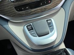 Mercedes-Benz V-Class 2022 V 260 L Long Wheelbase Luxury Edition - ფოტო 18