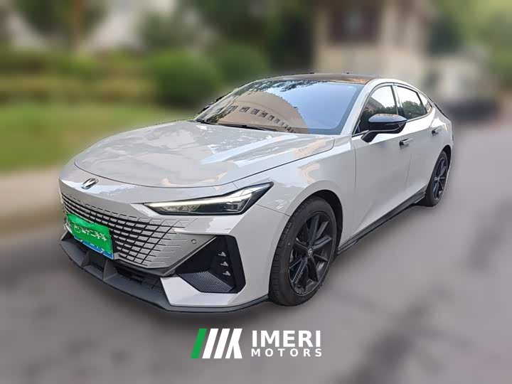 Changan UNI-V 1.5T premium