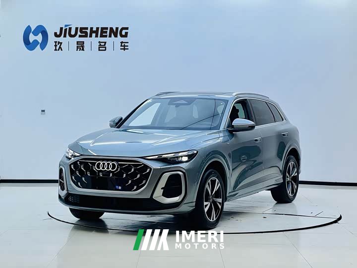 Audi Q5L 2.0T smart hybrid luxury