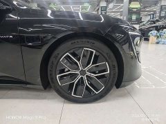 Avatr 12 2023 700 Triple Laser Rear Drive Luxury Edition - ფოტო 18