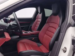 Porsche Taycan 4 - ფოტო 12
