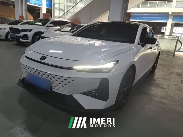 Changan UNI-V 1.5T premium