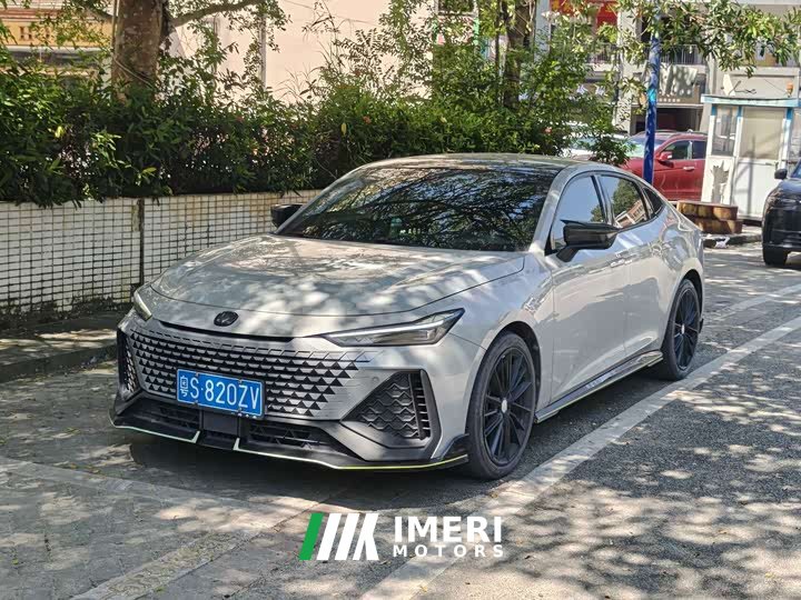 Changan UNI-V 2.0T speed version