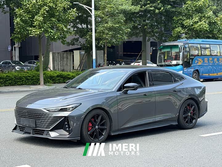 Changan UNI-V 2022 1.5T premium